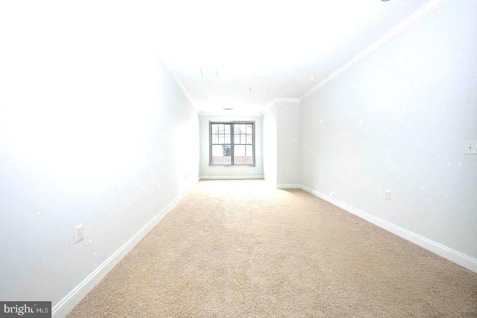 THE GRANDE AT RIVERVIEW - Residential Lease