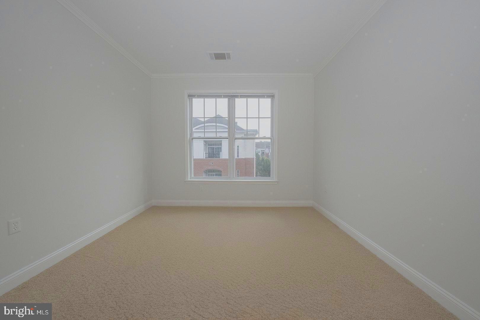 THE GRANDE AT RIVERVIEW - Residential Lease