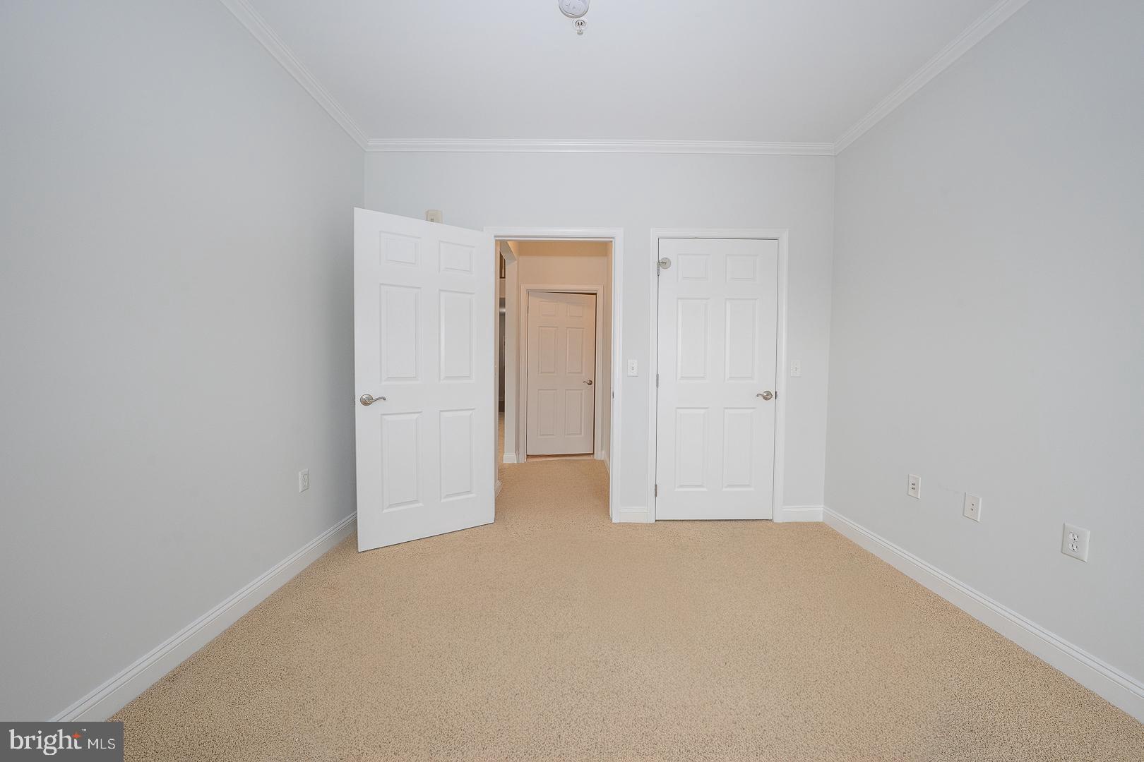 THE GRANDE AT RIVERVIEW - Residential Lease