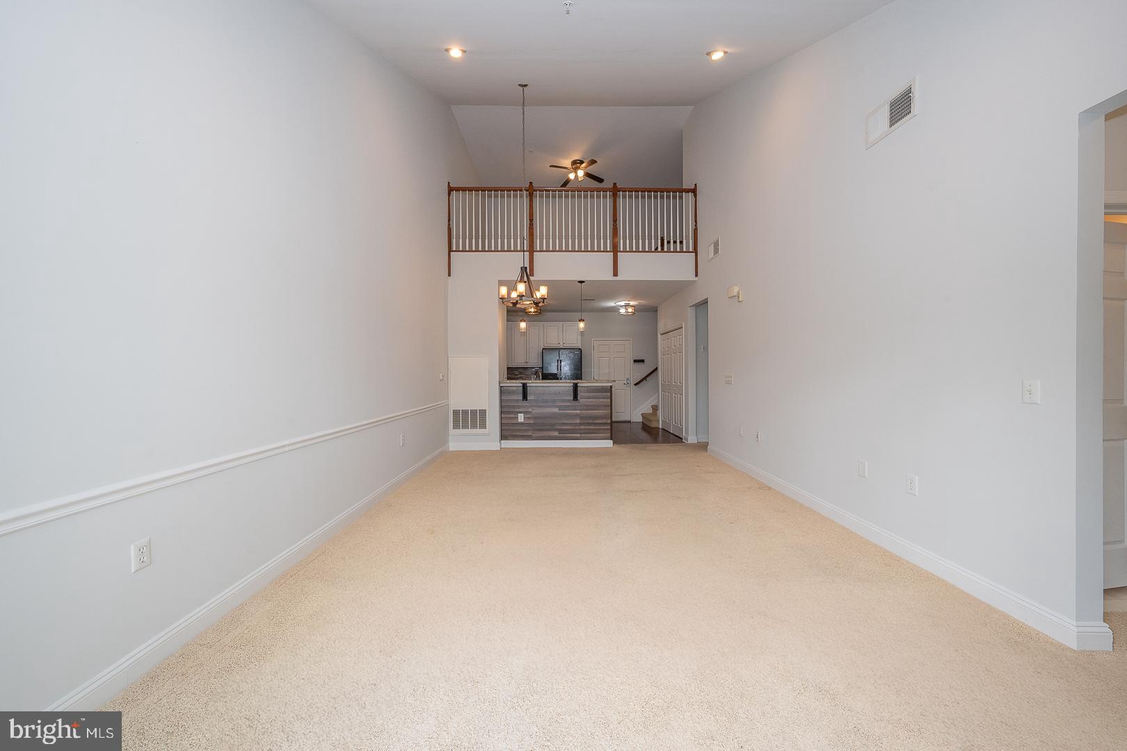 THE GRANDE AT RIVERVIEW - Residential Lease