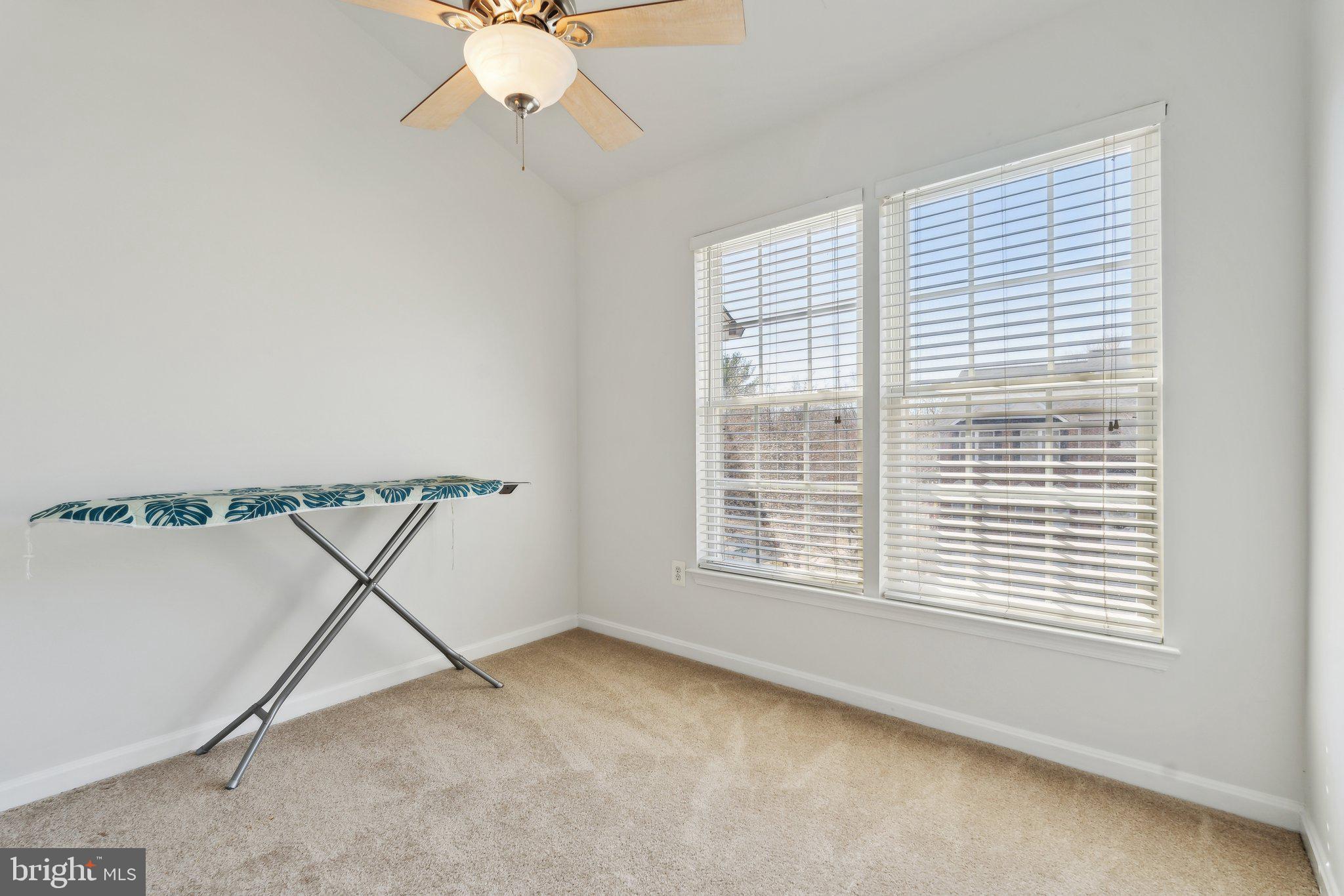 CROFTON MANOR - Residential