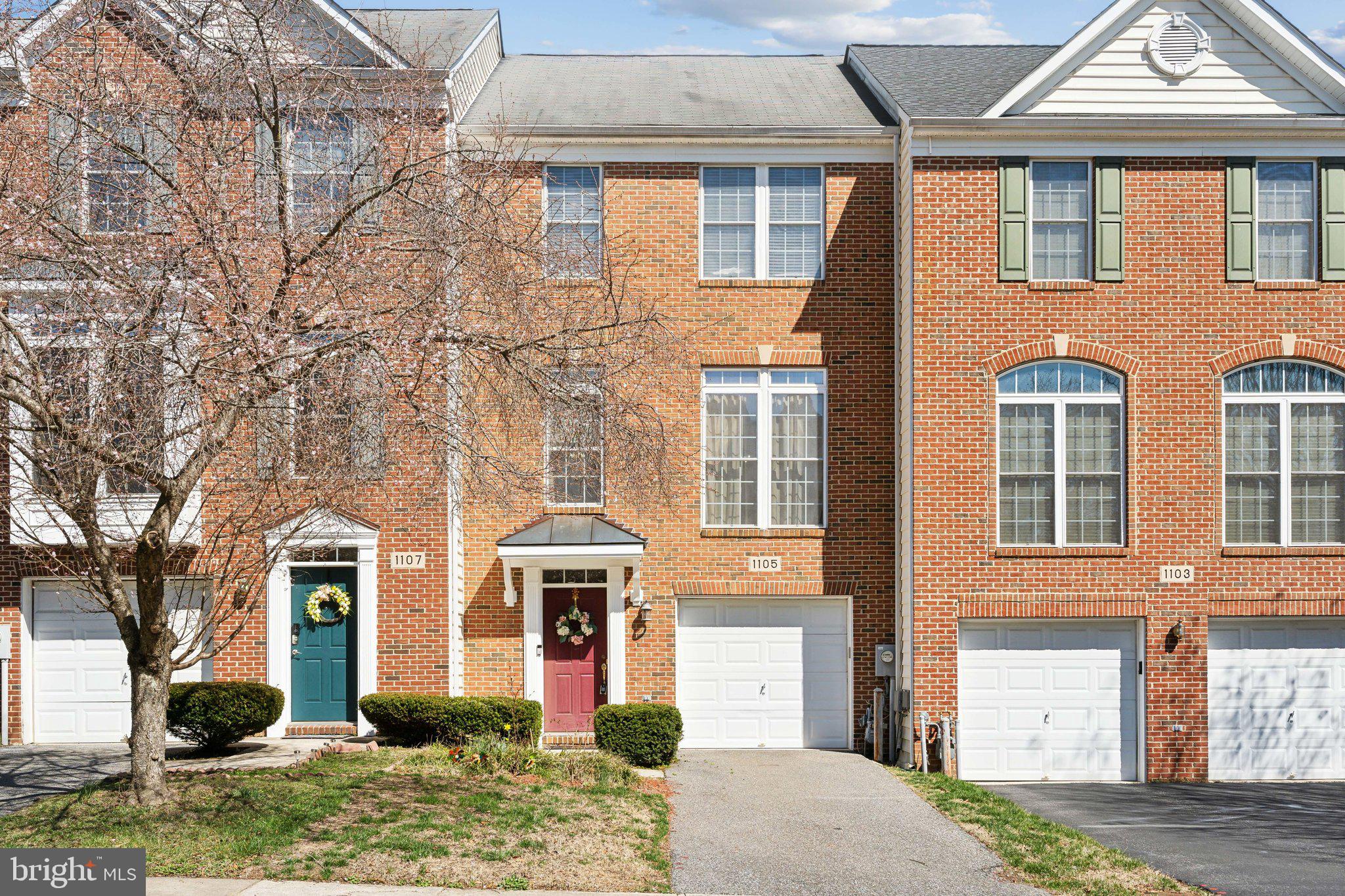 CROFTON MANOR - Residential