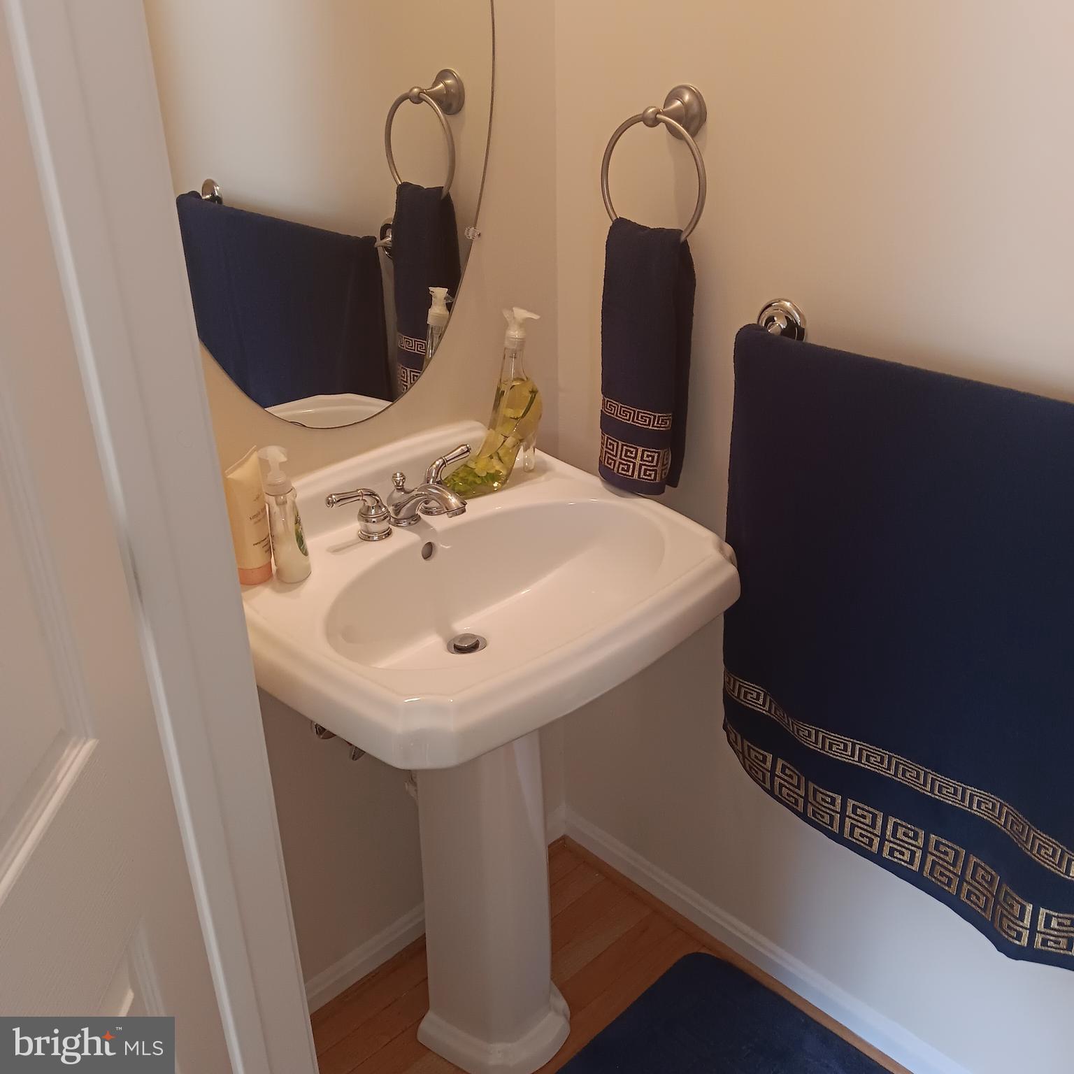 CROFTON MANOR - Residential