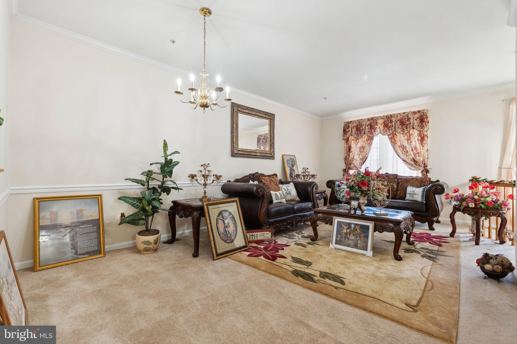 CROFTON MANOR - Residential