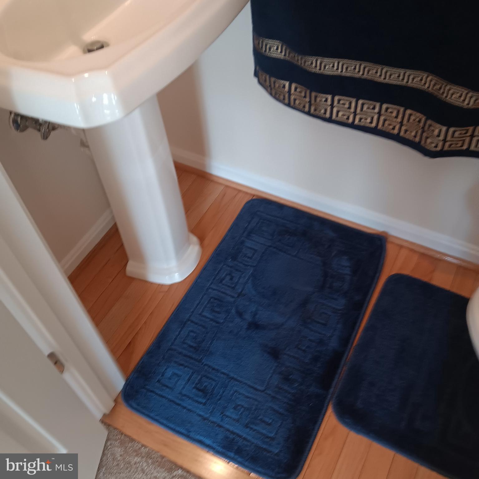 CROFTON MANOR - Residential