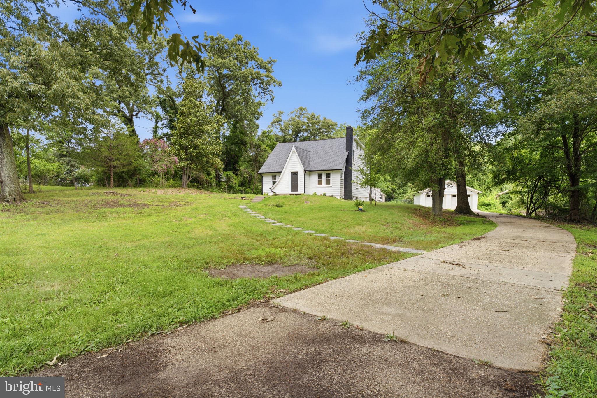 3412 OAKLAWN ROAD