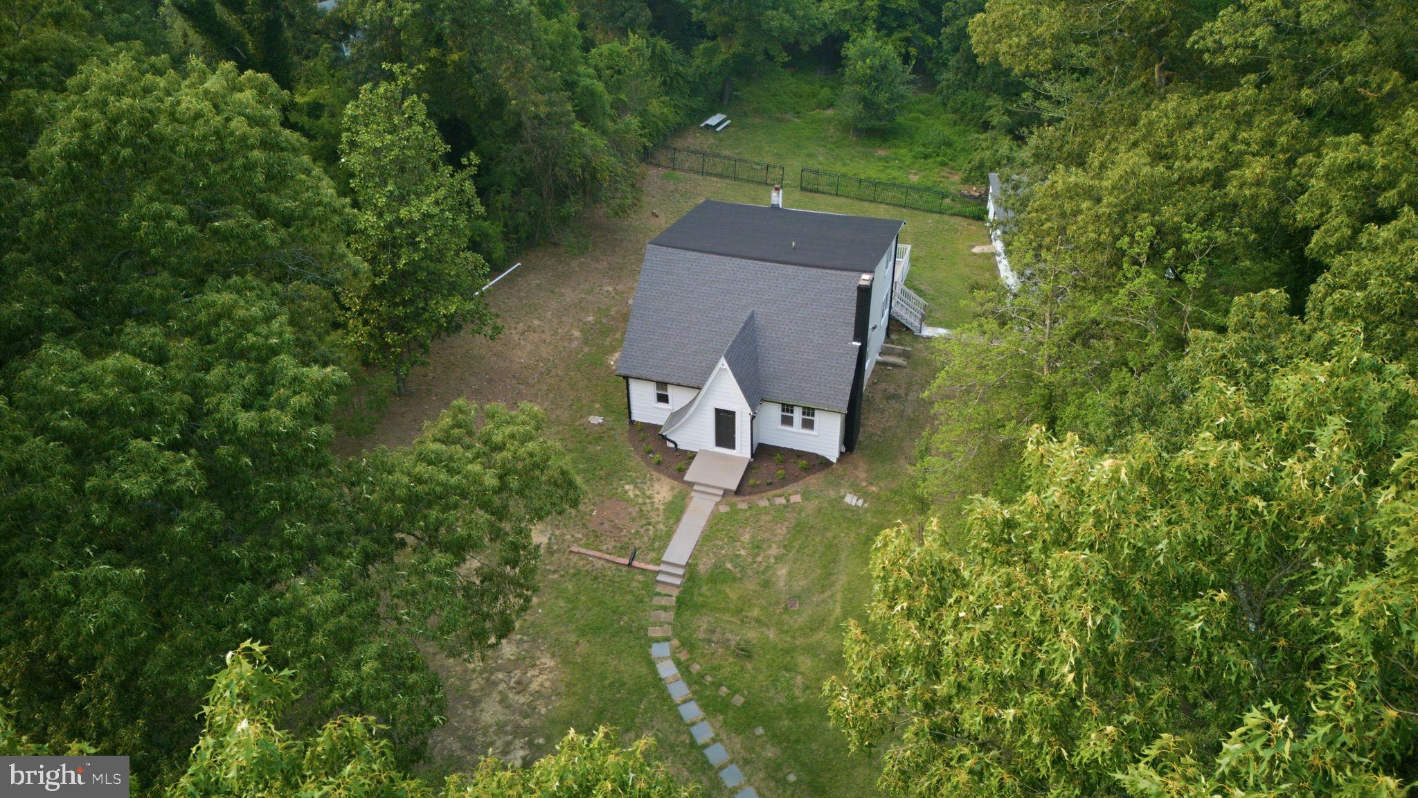 3412 OAKLAWN ROAD