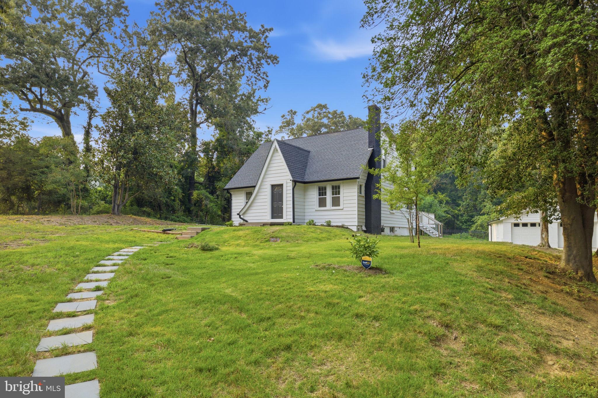3412 OAKLAWN ROAD