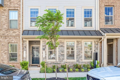 Condo For Sale - 210 Park Central Terrace<br/> MANASSAS PARK, VA 20111