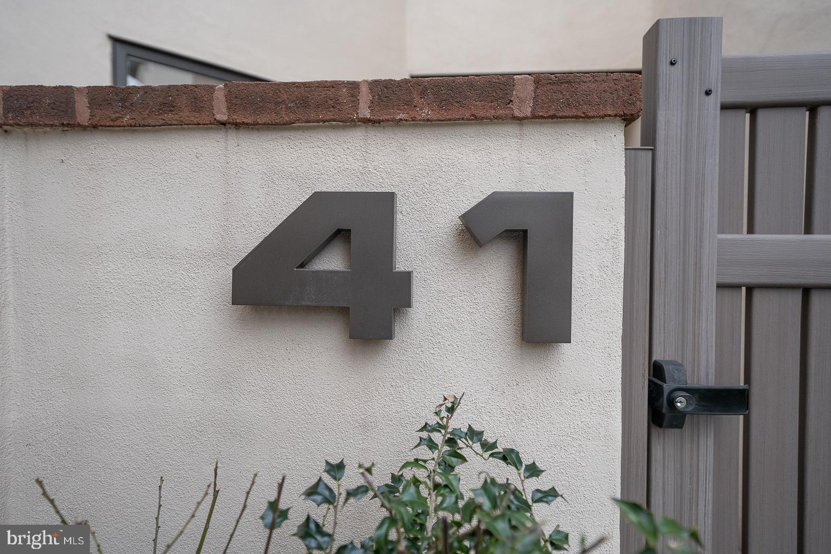 138 MONTROSE AVENUE #41