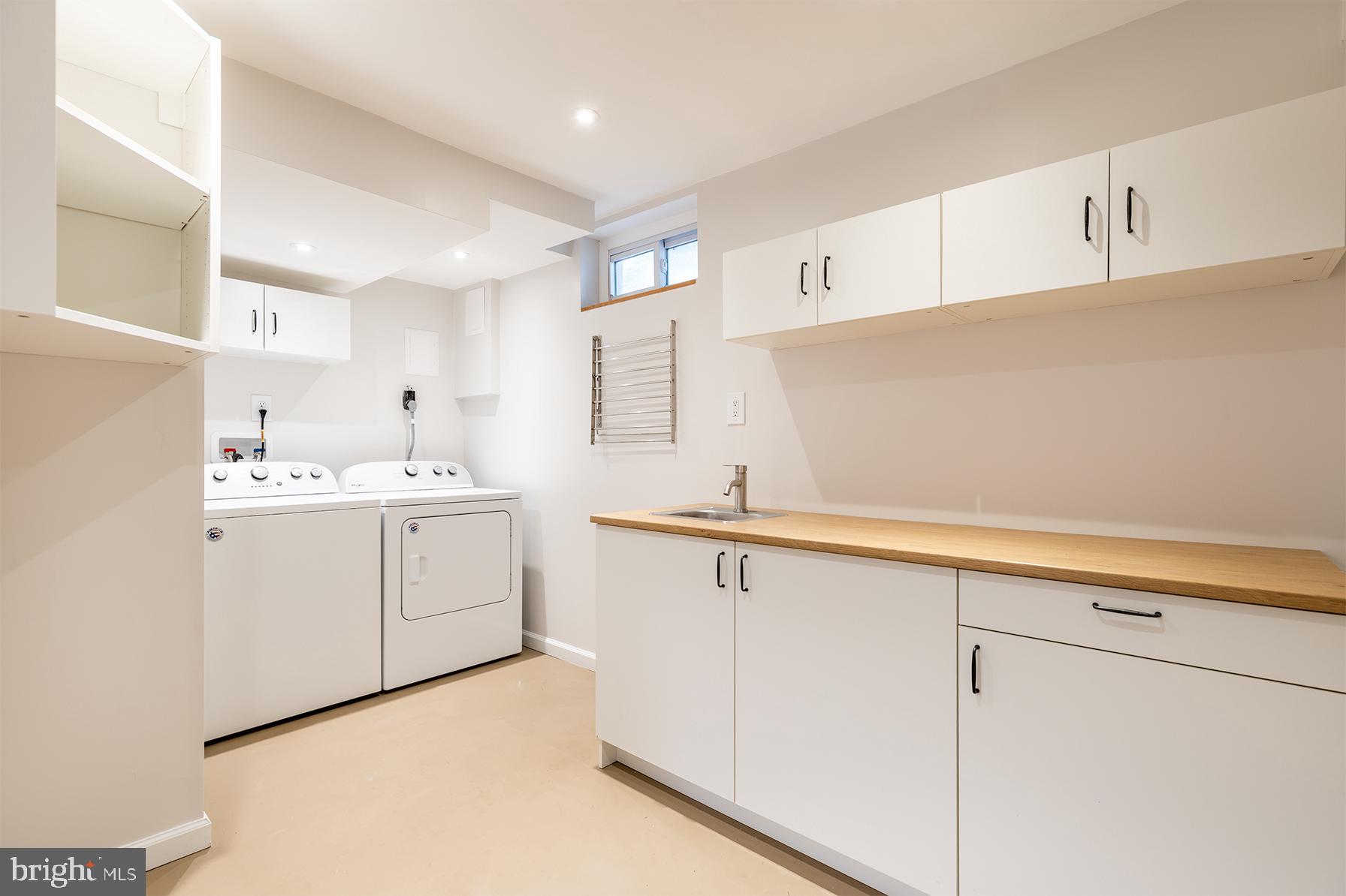 PINES ON THE SEVERN - Residential