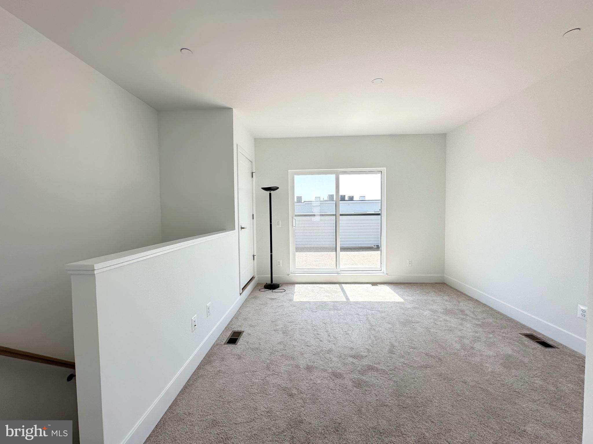 TYSONS RIDGE - Residential Lease
