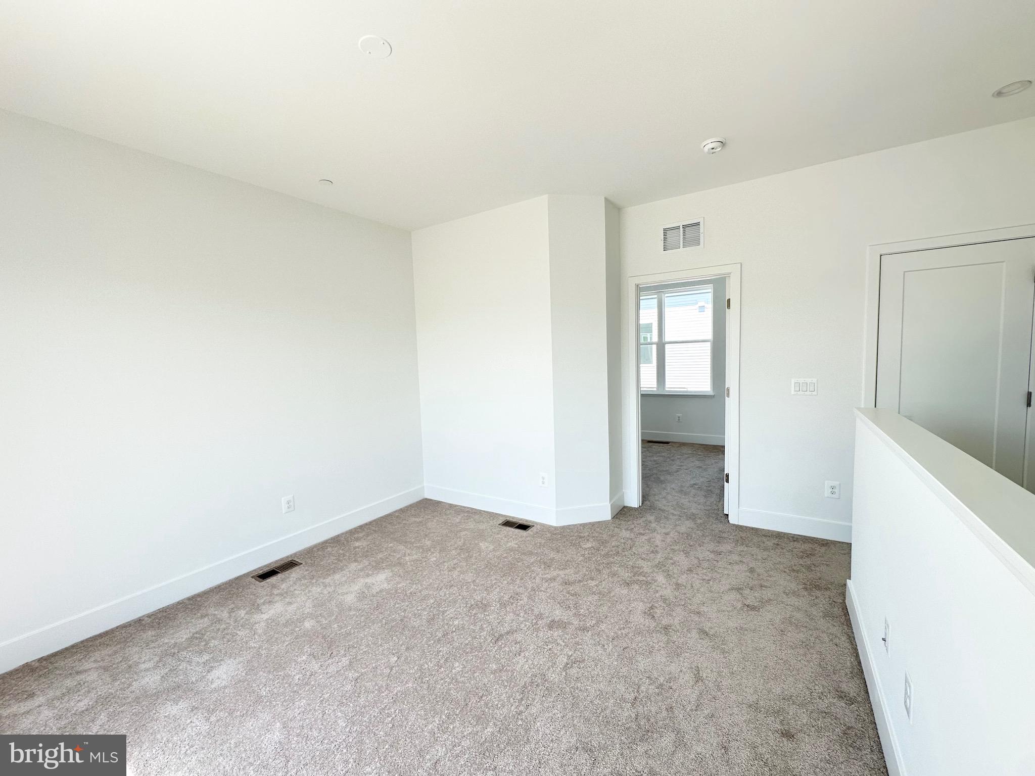 TYSONS RIDGE - Residential Lease