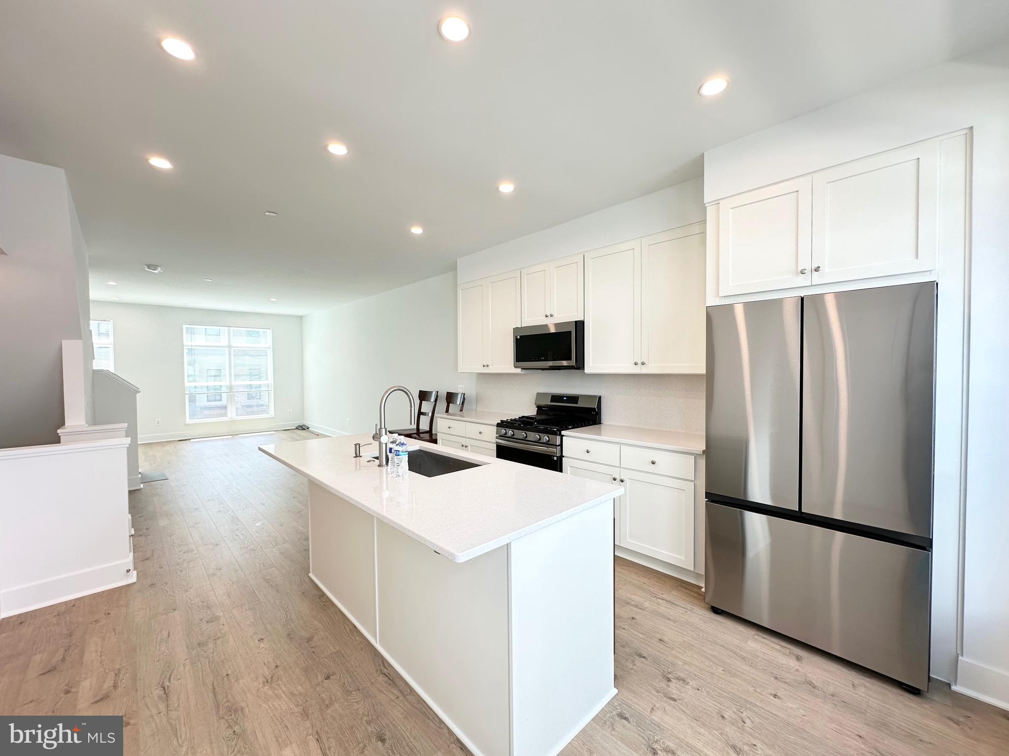 TYSONS RIDGE - Residential Lease