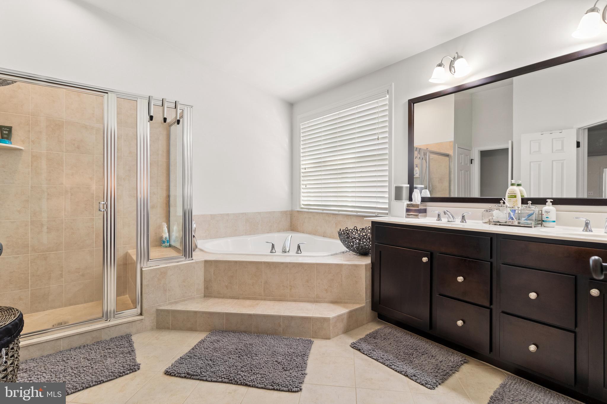 MARLBORO RIDGE - Residential