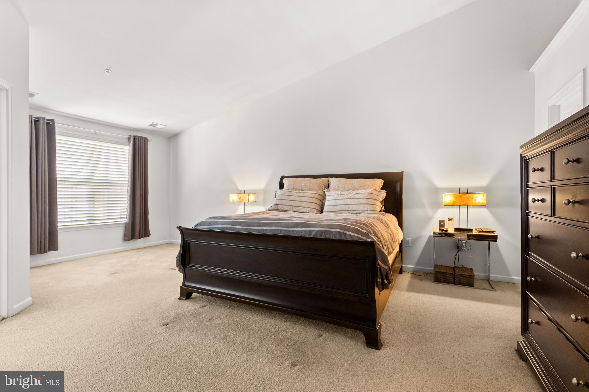 MARLBORO RIDGE - Residential