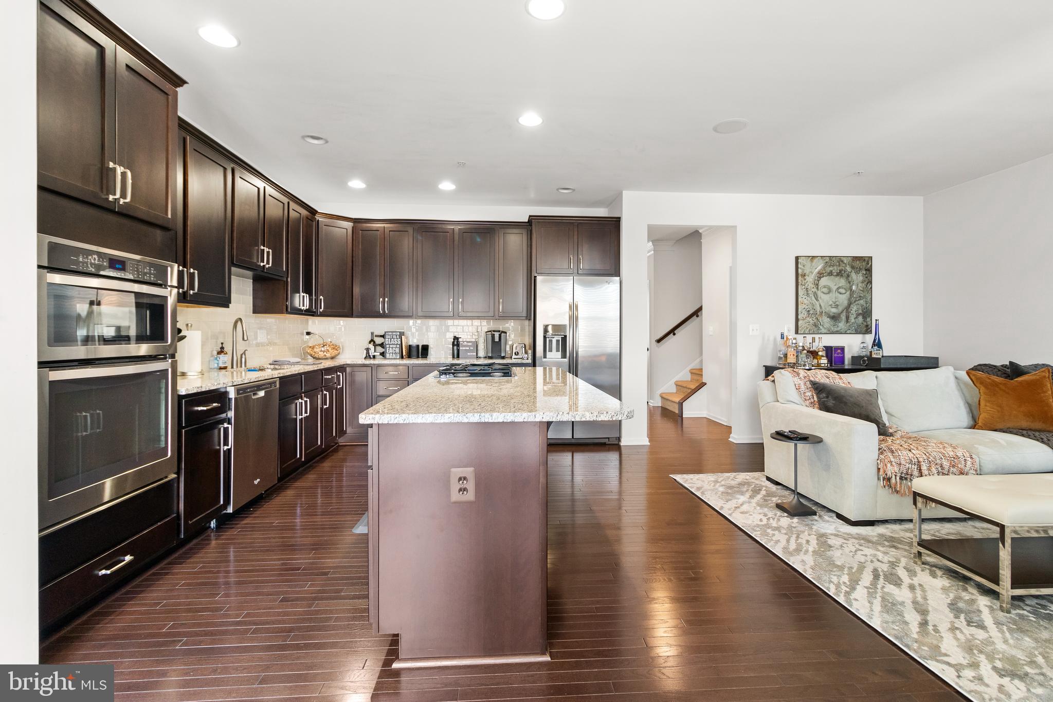 MARLBORO RIDGE - Residential