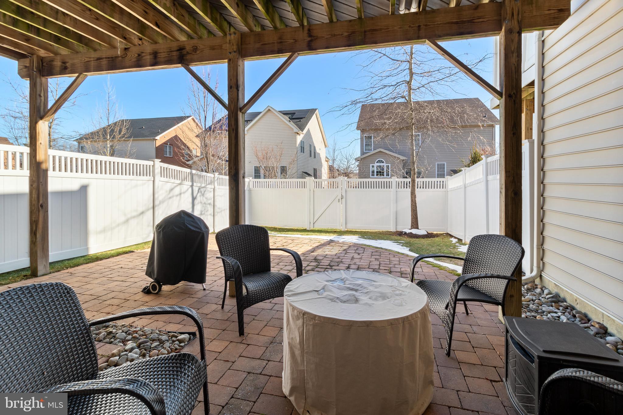 MARLBORO RIDGE - Residential