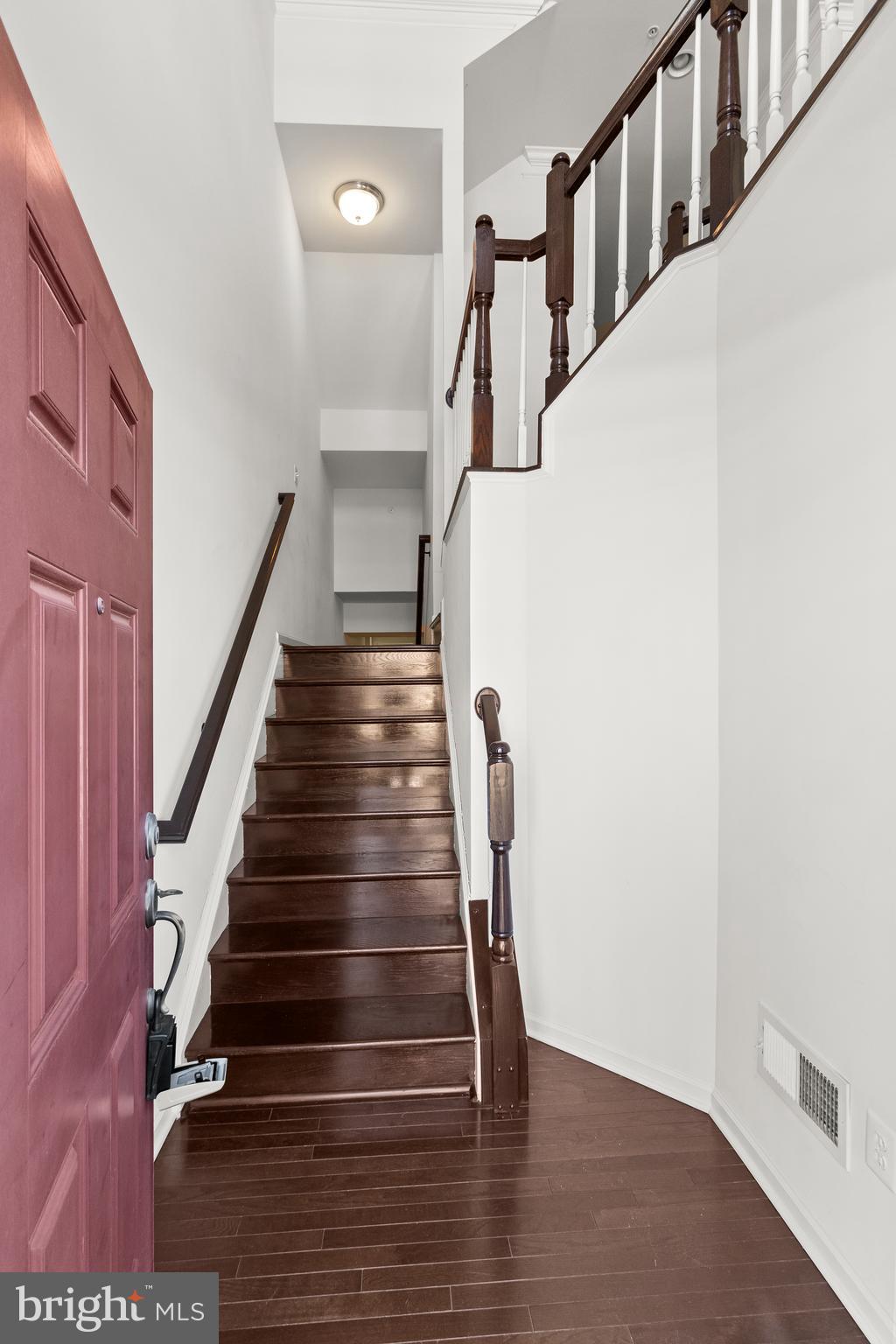 MARLBORO RIDGE - Residential