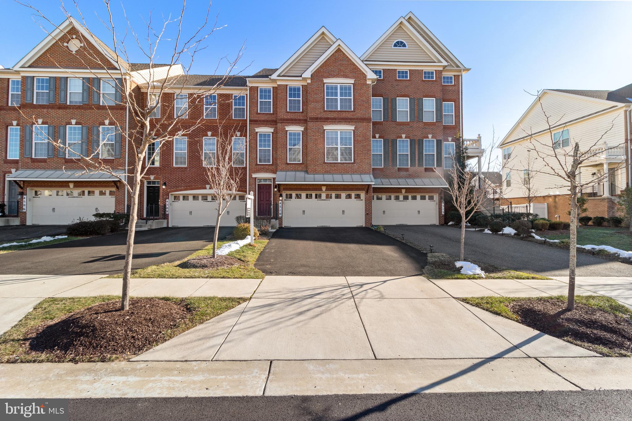 MARLBORO RIDGE - Residential