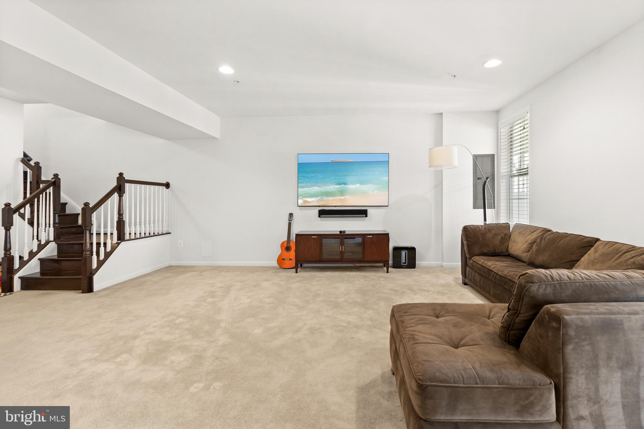 MARLBORO RIDGE - Residential