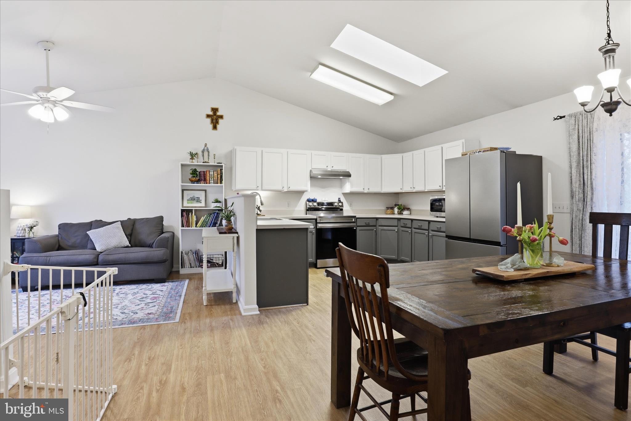 SOUTH OAKS - Residential