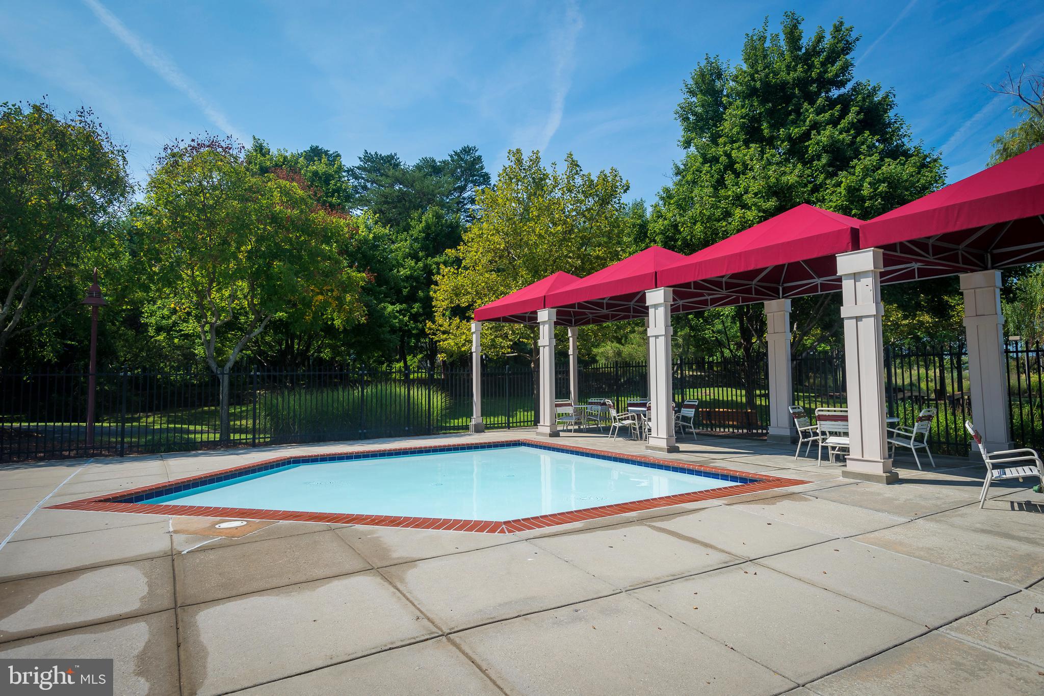 CHESTNUT GABLE - Residential