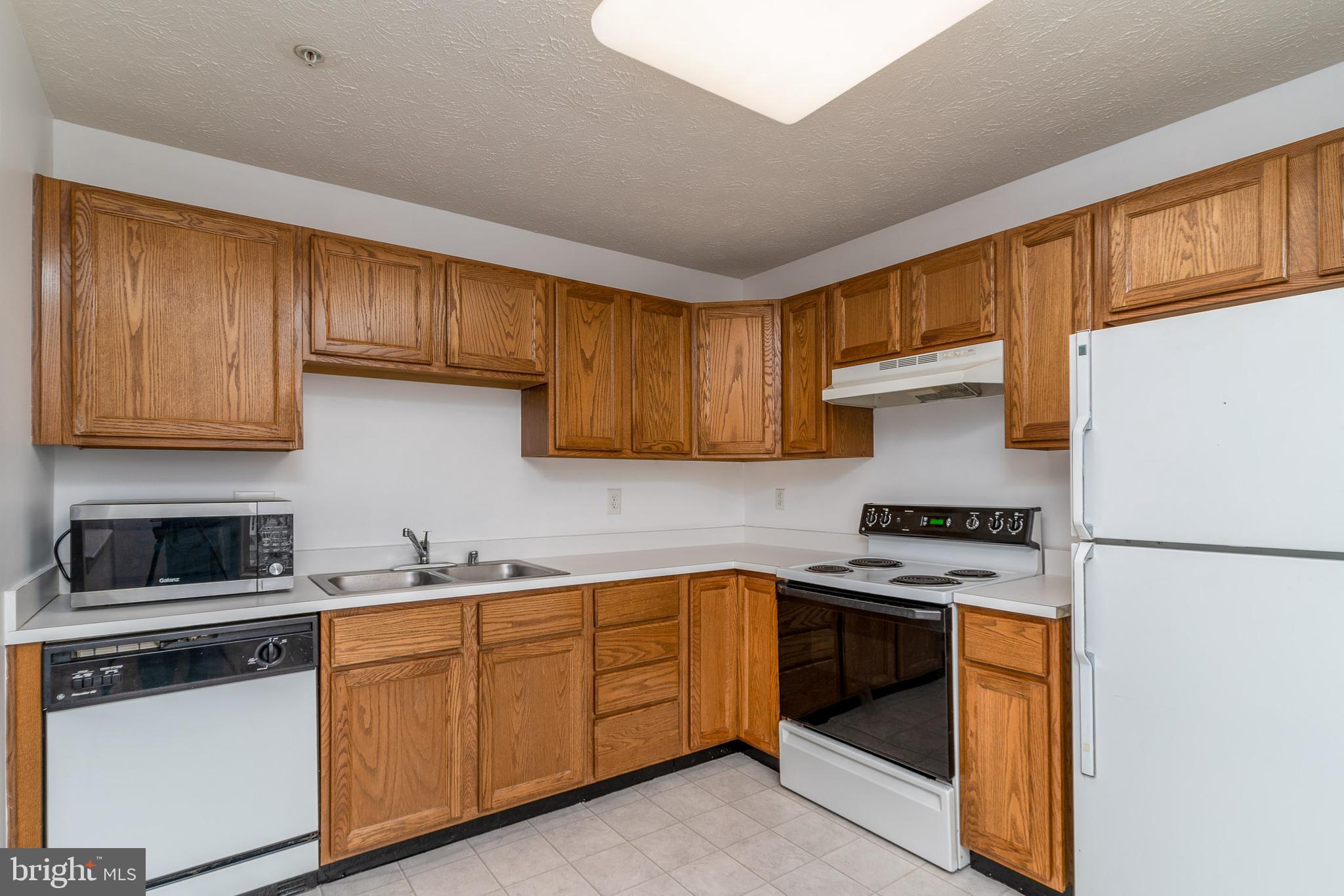 CHESTNUT GABLE - Residential