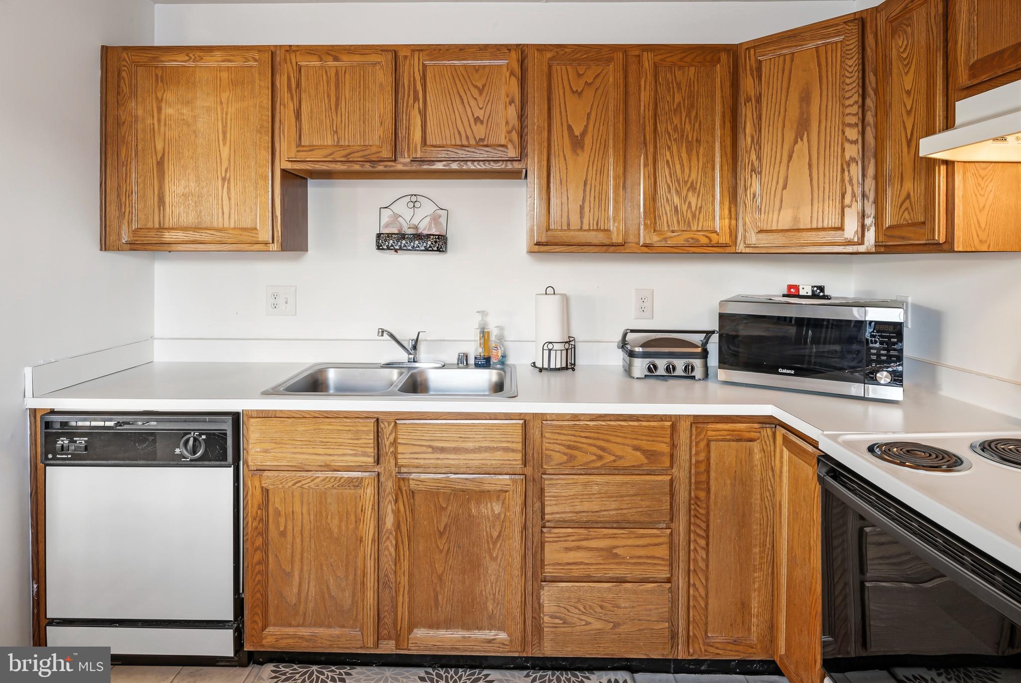 CHESTNUT GABLE - Residential