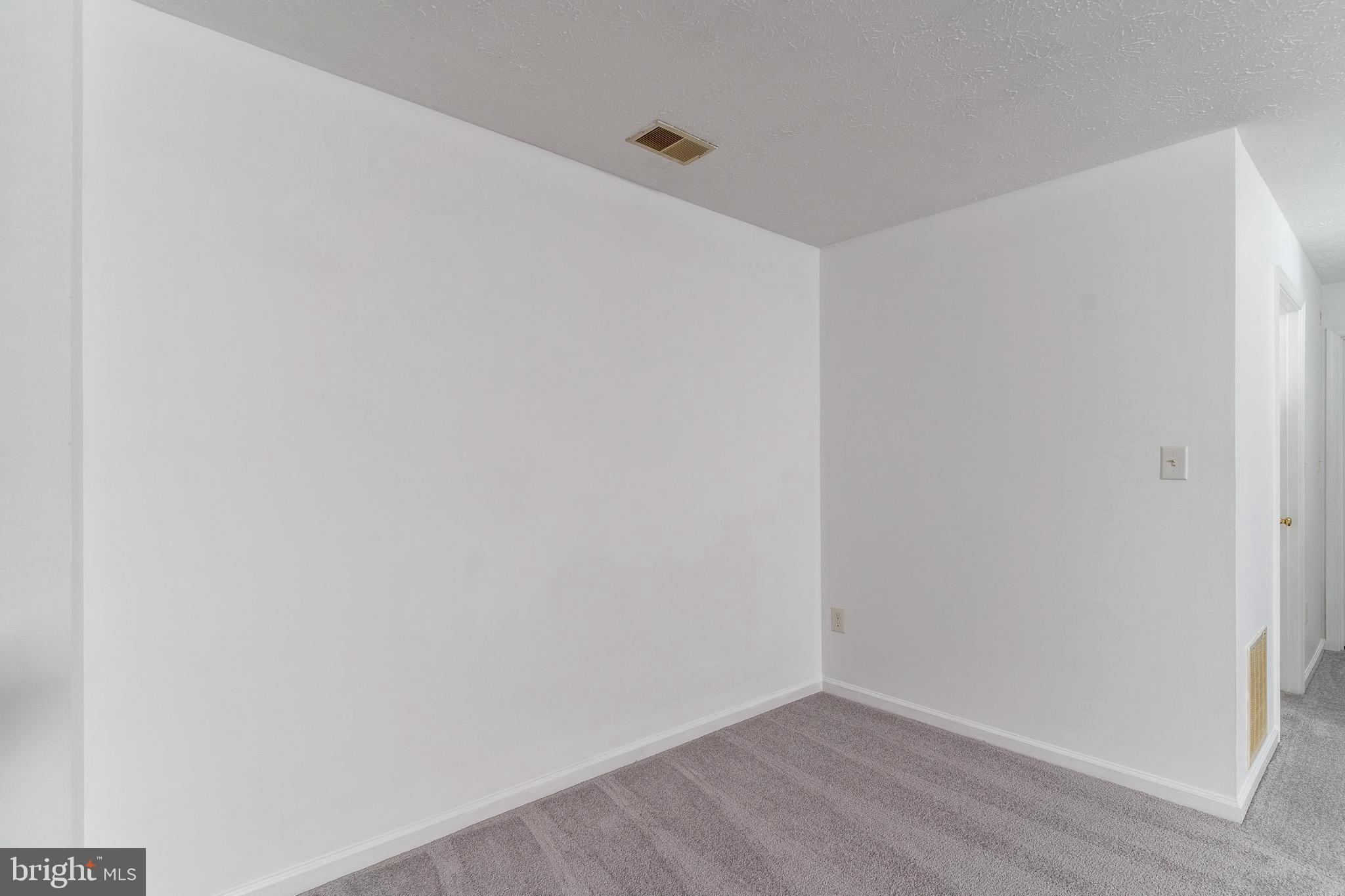 CHESTNUT GABLE - Residential