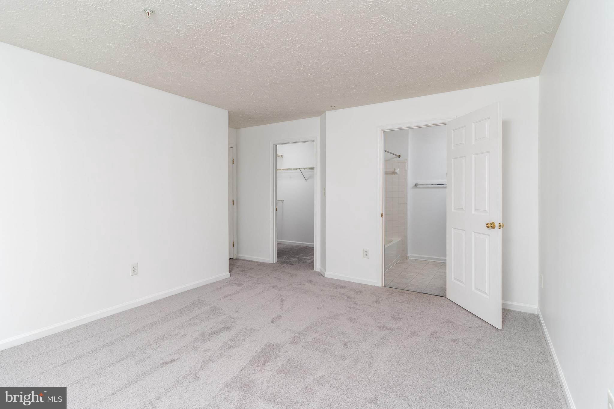 CHESTNUT GABLE - Residential