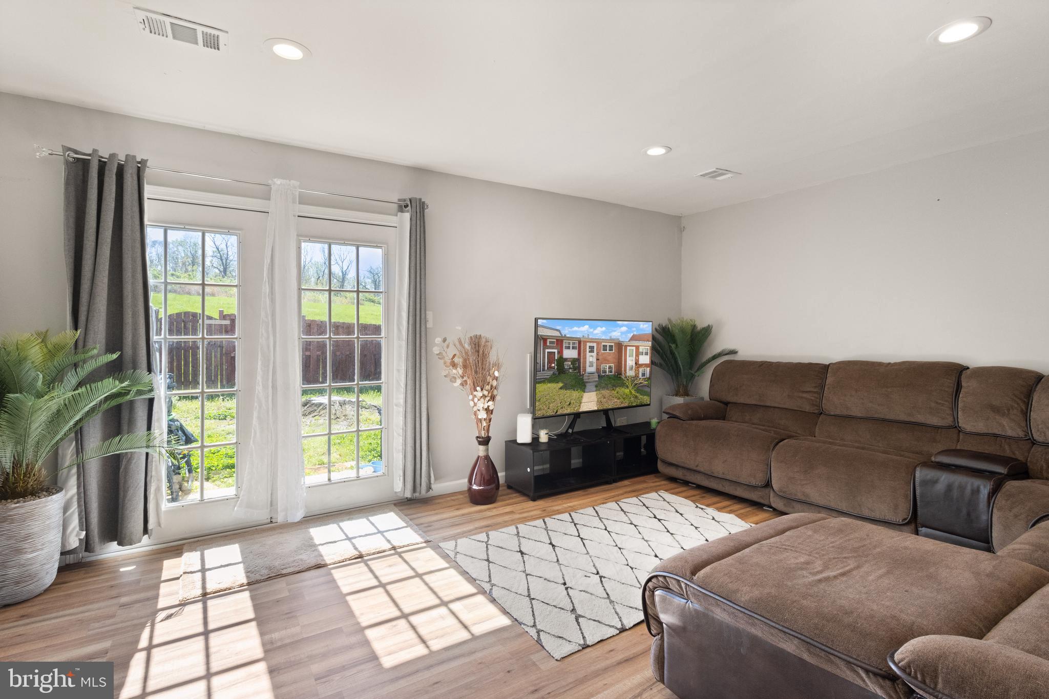 DALE CITY - Residential