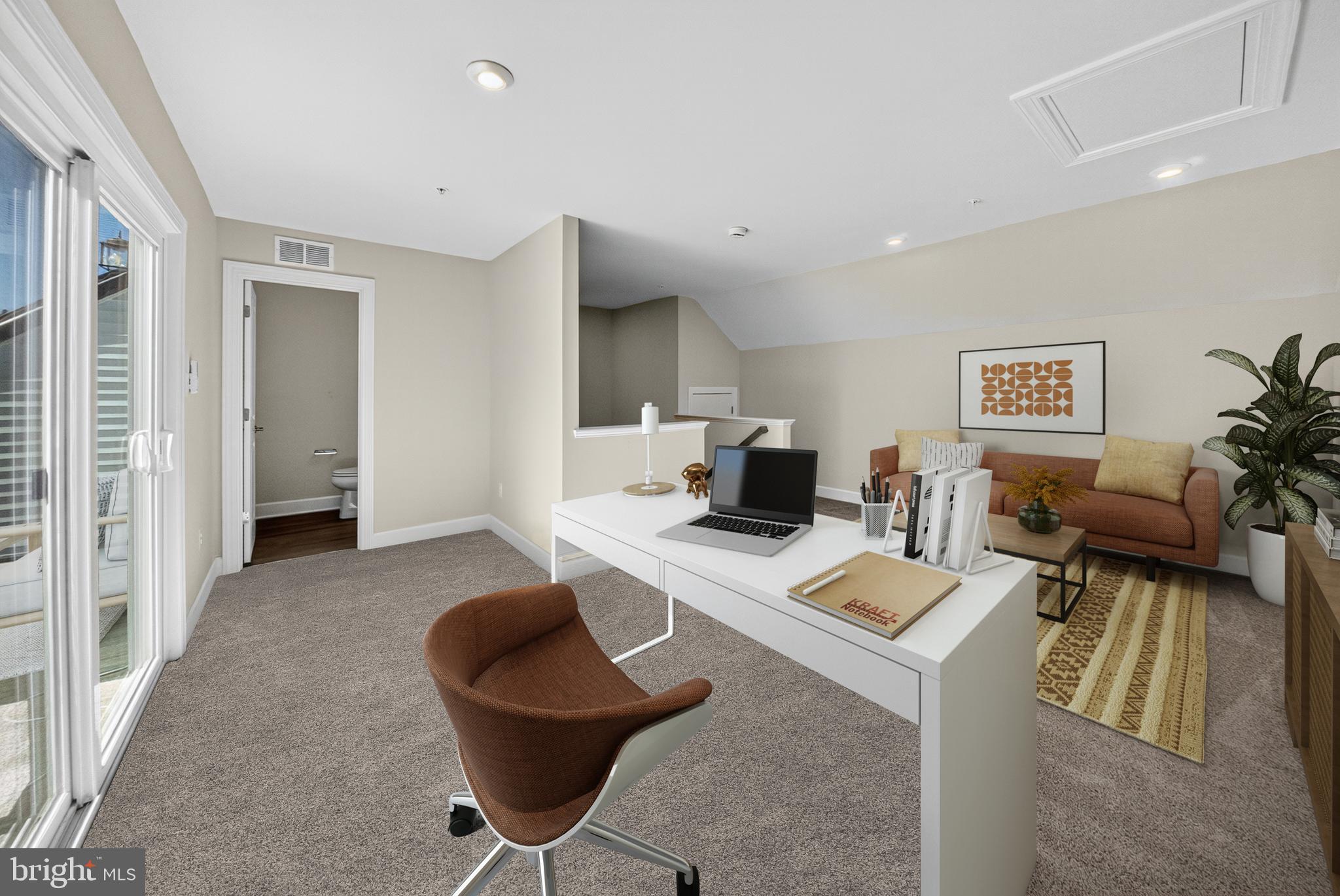 GATEWAY WEST - Residential Lease