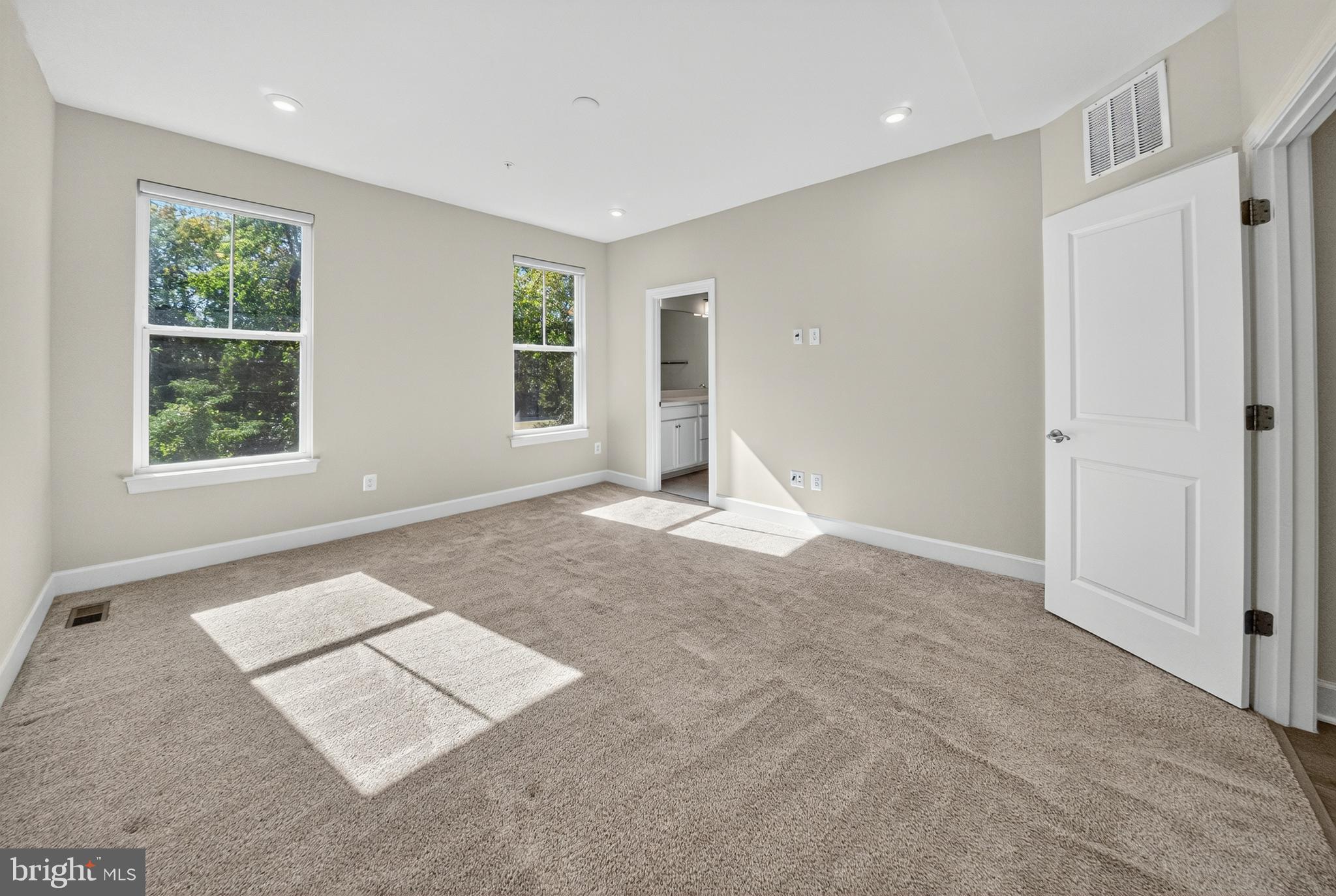 GATEWAY WEST - Residential Lease