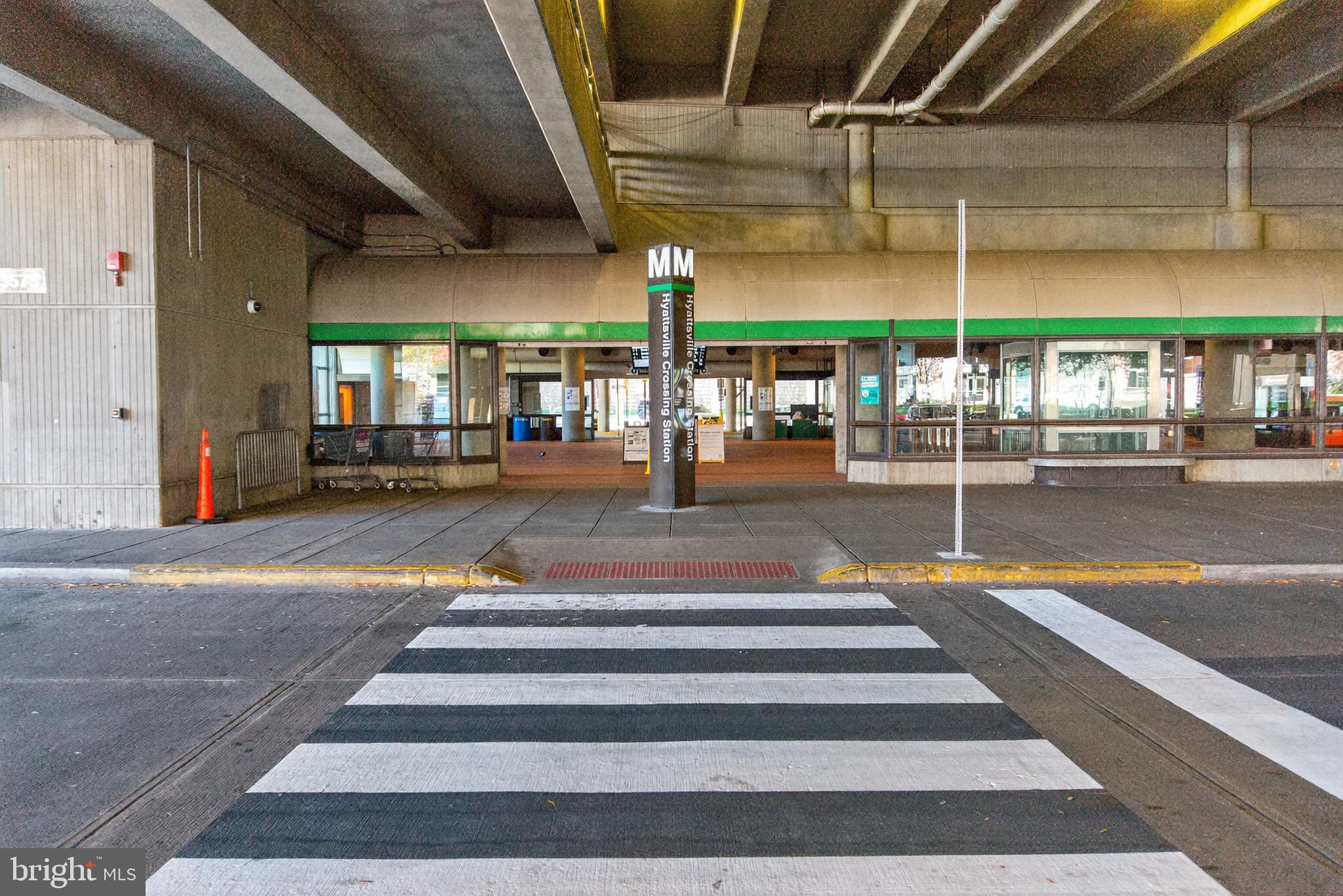 GATEWAY WEST - Residential Lease