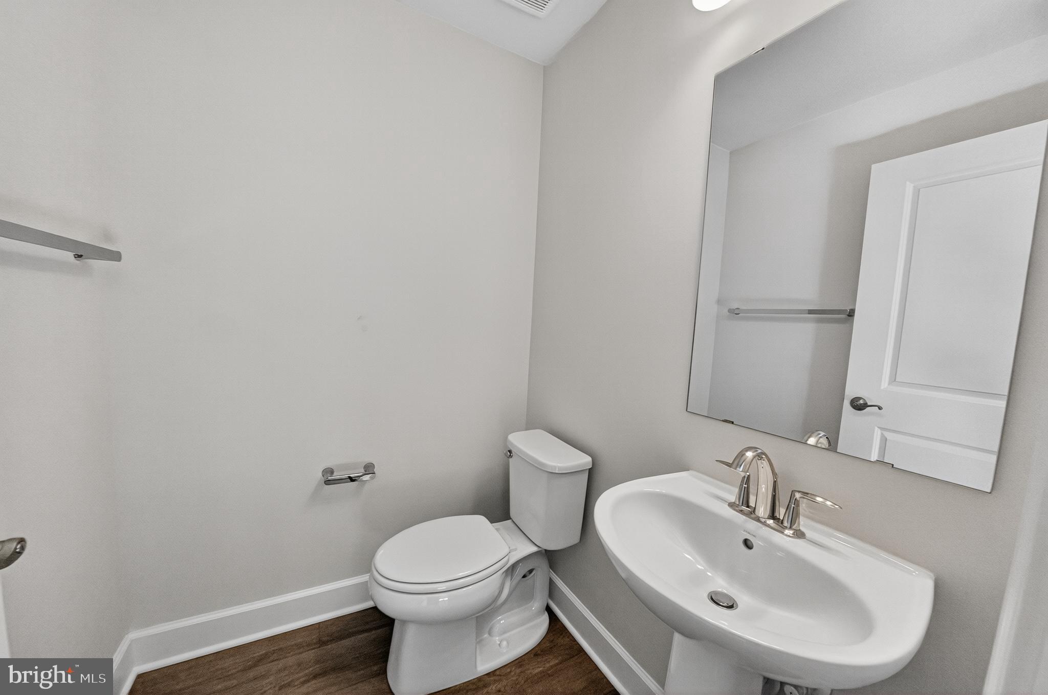 GATEWAY WEST - Residential Lease