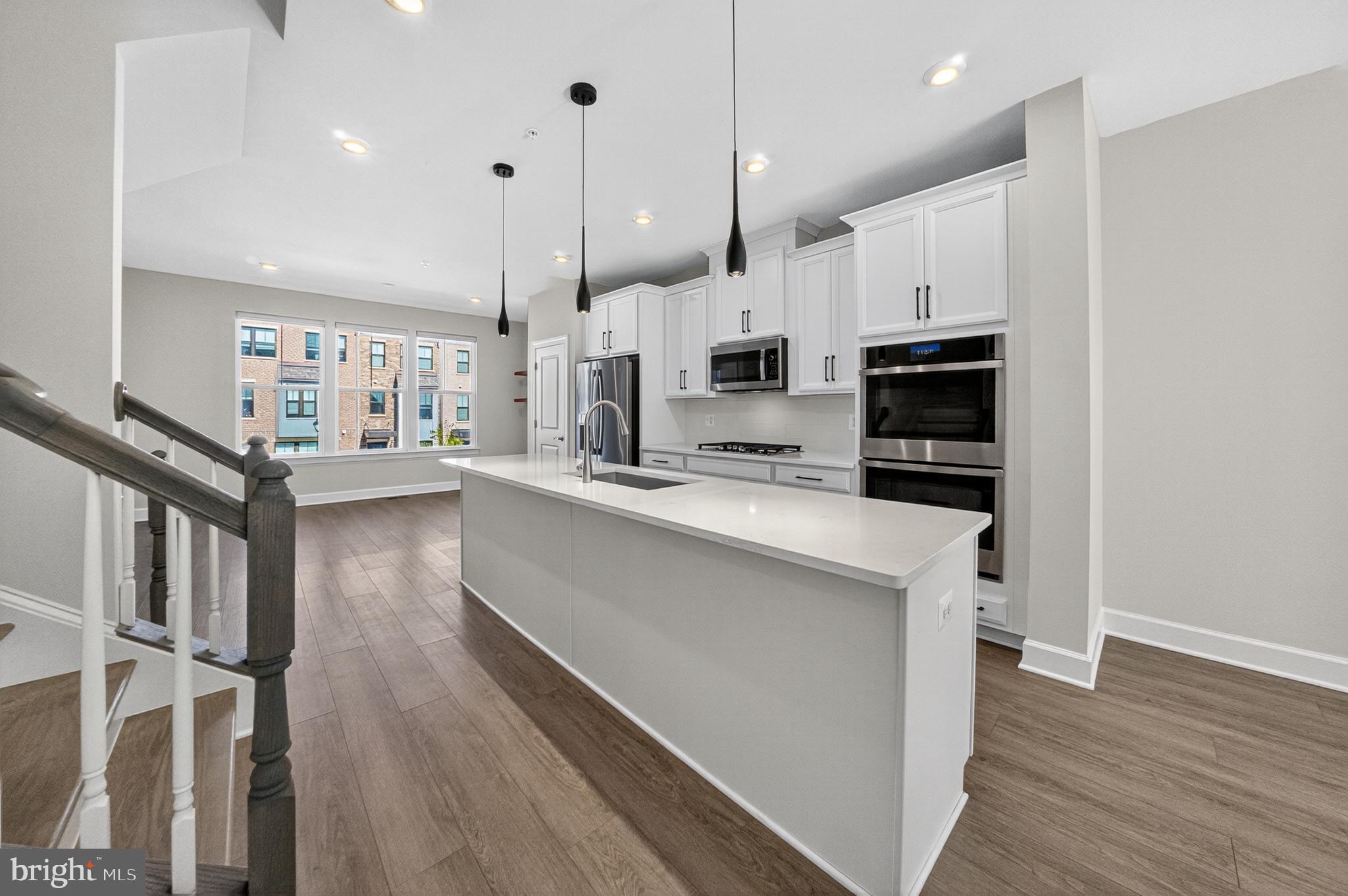 GATEWAY WEST - Residential Lease