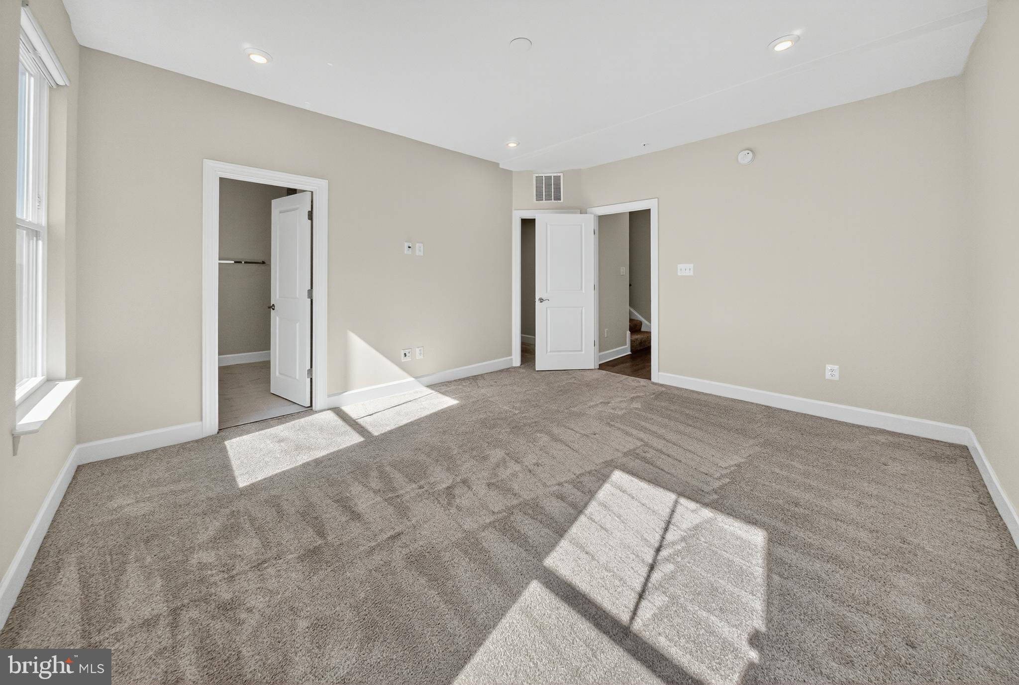 GATEWAY WEST - Residential Lease