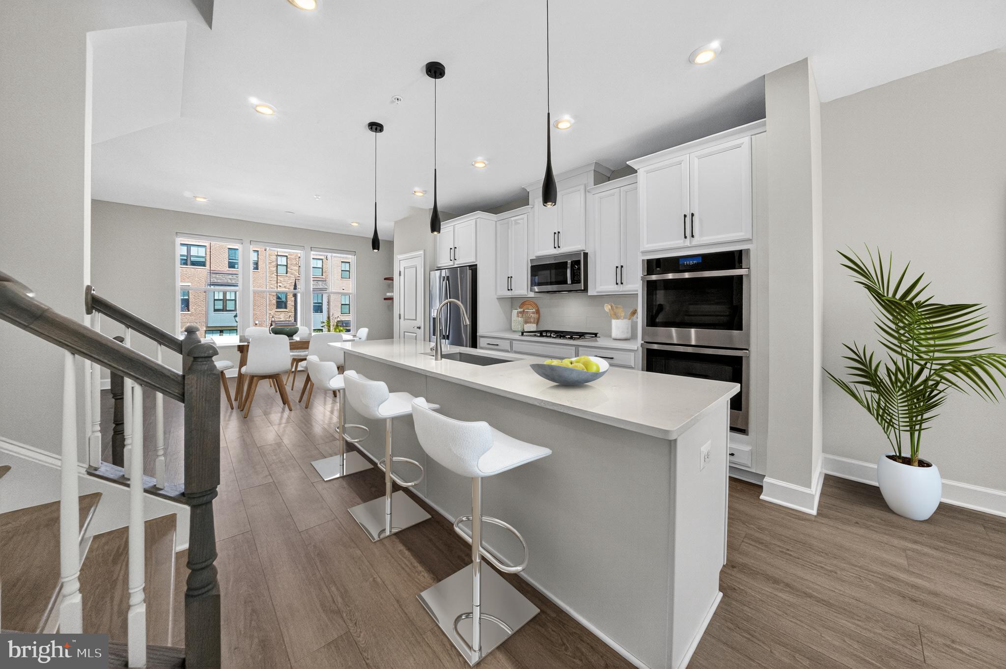 GATEWAY WEST - Residential Lease