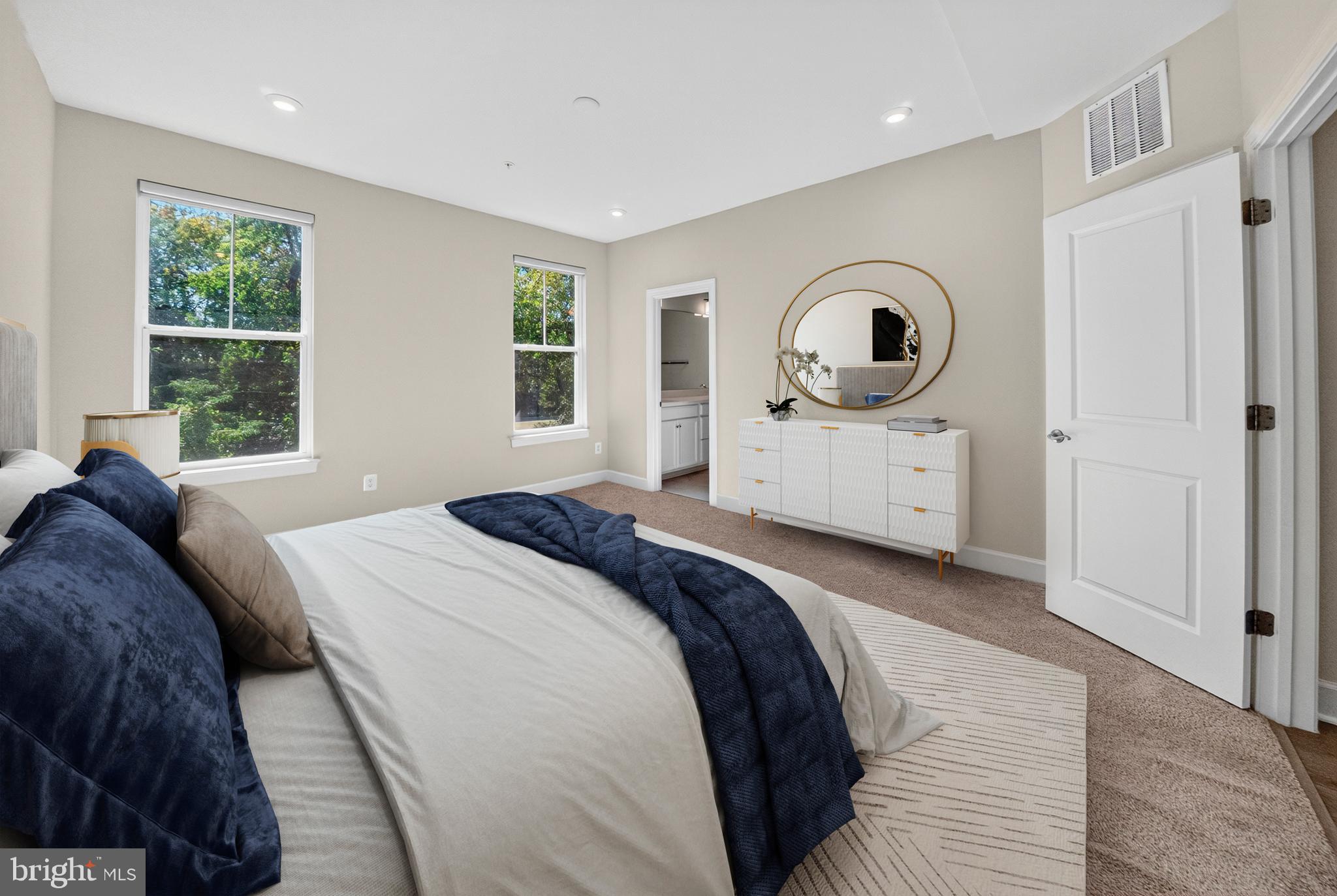 GATEWAY WEST - Residential Lease