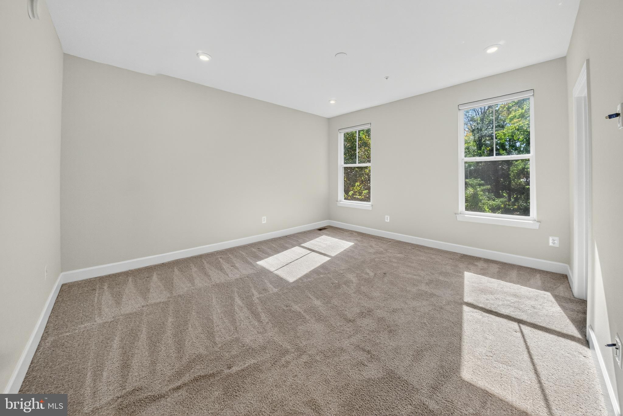 GATEWAY WEST - Residential Lease