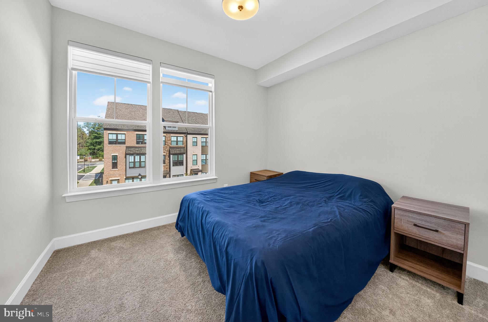 GATEWAY WEST - Residential Lease