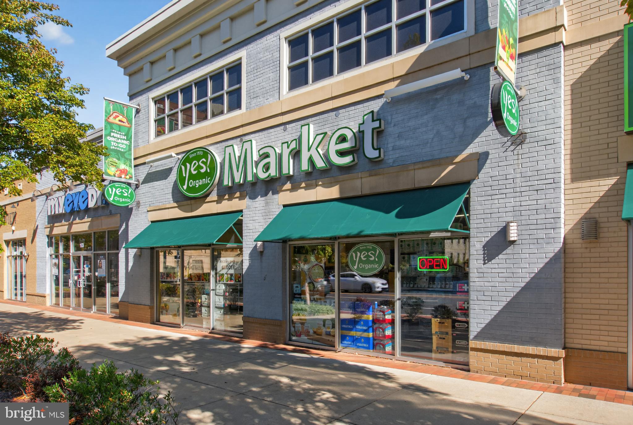 GATEWAY WEST - Residential Lease