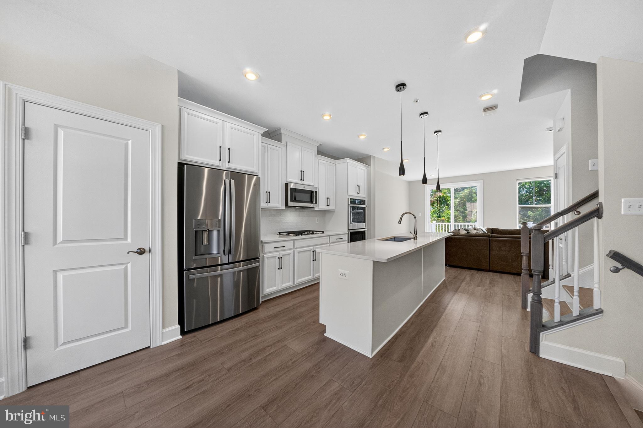 GATEWAY WEST - Residential Lease