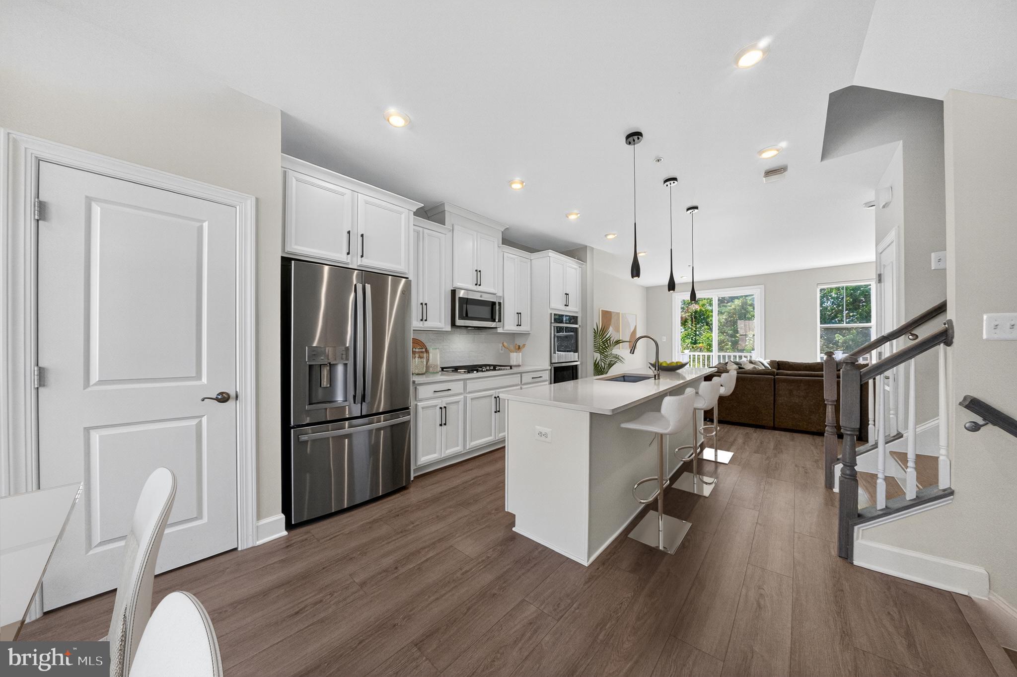 GATEWAY WEST - Residential Lease