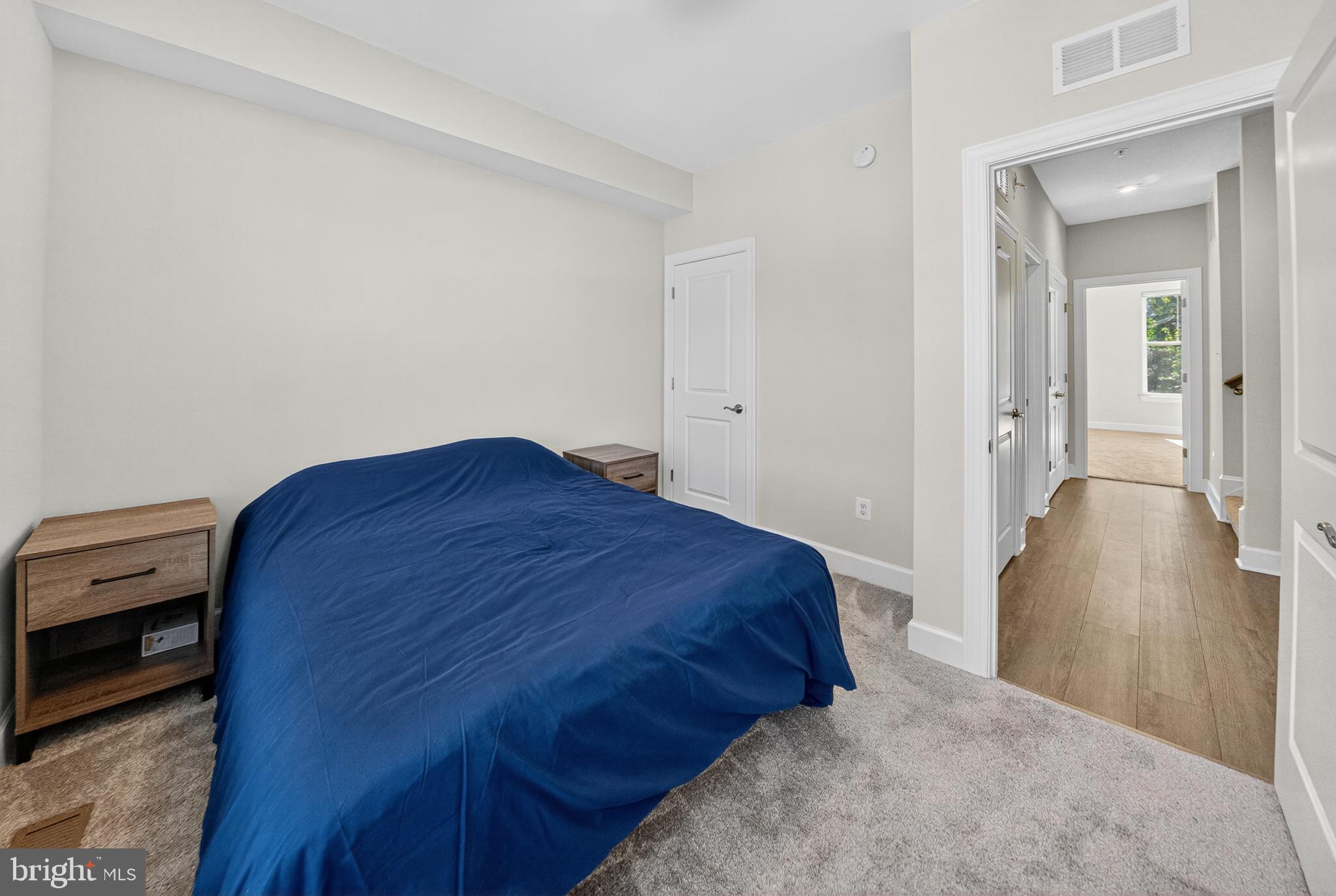 GATEWAY WEST - Residential Lease