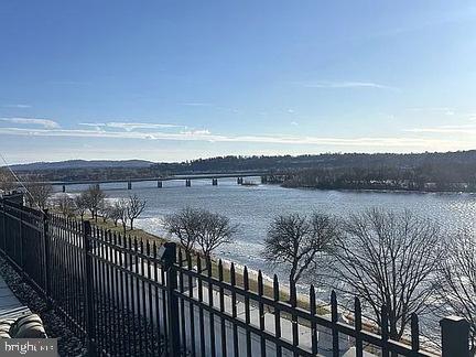 RIVERVIEW MANOR - Residential