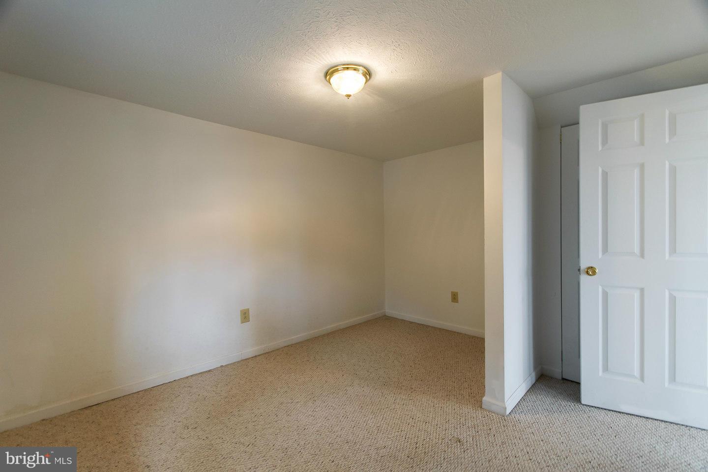 MALLARD CREEK - Residential