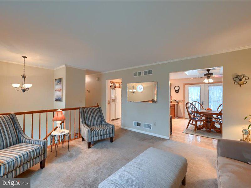 WINDSOR TWP - Residential