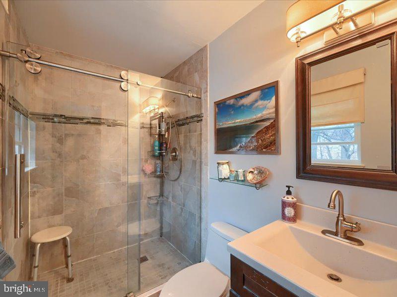 WINDSOR TWP - Residential